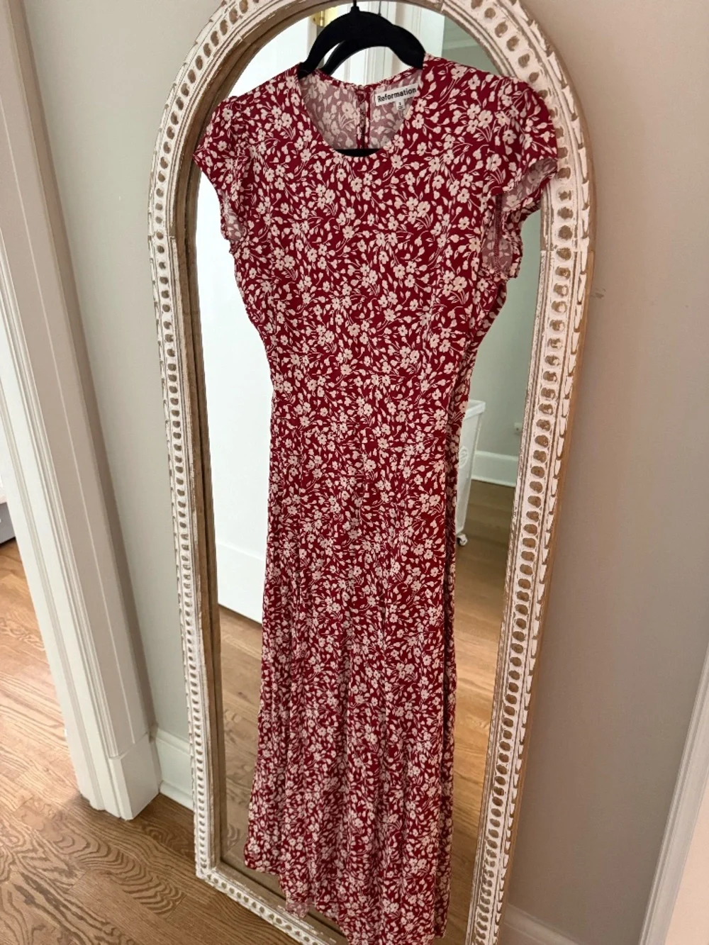 Reformation Gavin Dress in White and Red Floral - Picture 1 of 3
